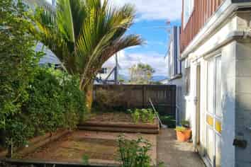 54B Acacia Avenue, Maungaraki