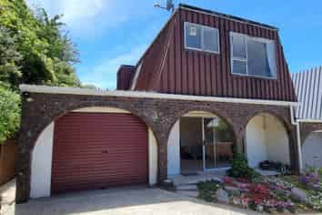 54B Acacia Avenue, Maungaraki