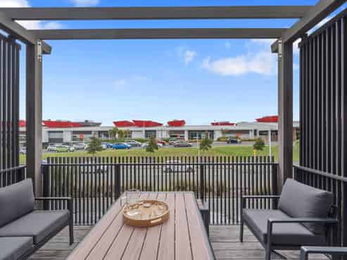 85C Hobsonville Point Road, Hobsonville