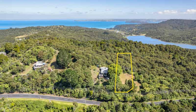 276 Scenic Drive, Titirangi