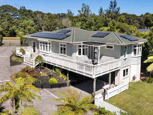 10 Tawari Road, Henderson Valley