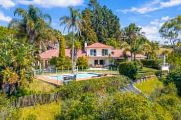 131 Point View  Drive, East Tamaki Heights