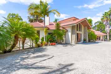 131 Point View  Drive, East Tamaki Heights
