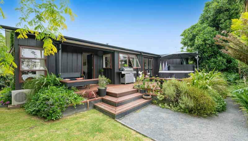 119 Awaroa Road, Helensville