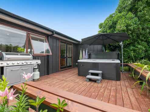 119 Awaroa Road, Helensville