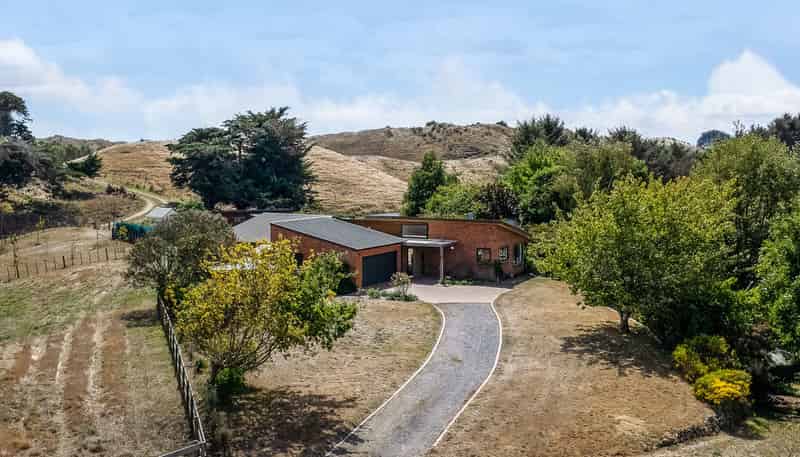 630 Muhunoa West Road, OHAU