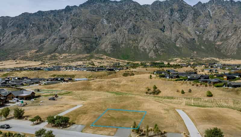 14 Cunninghams Drive, Jacks Point