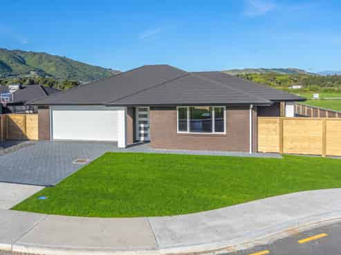8 Kiwi Pukupuku Close, Waikanae