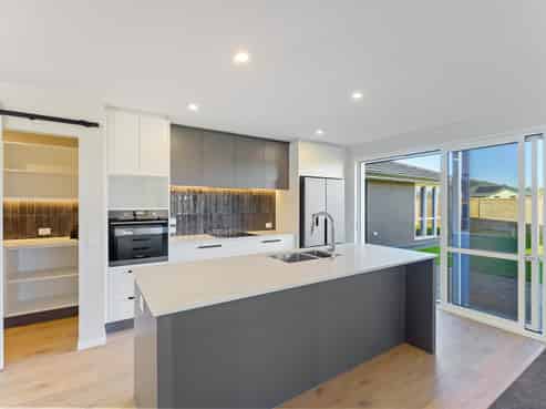 8 Kiwi Pukupuku Close, Waikanae