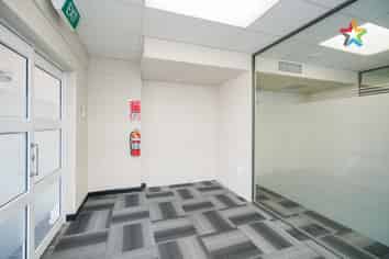 MODERN CBD OFFICE SUITE