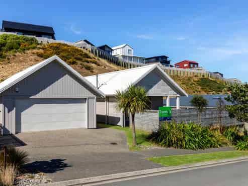 66 Cedarwood Street, Woodridge