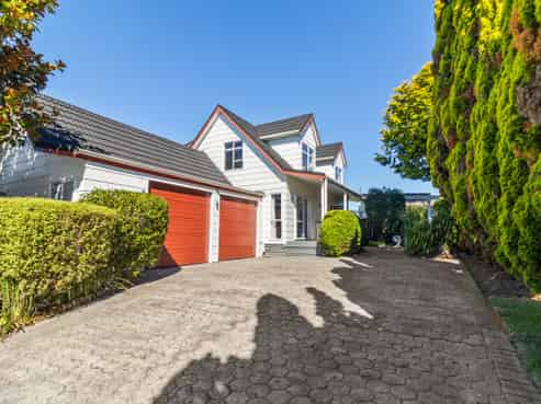 38 Barnhill Crescent, Pahurehure