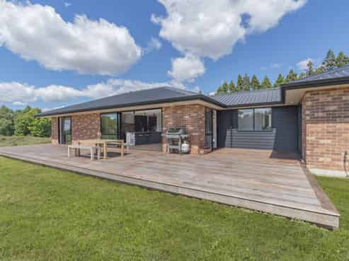 24 Norfolk King Drive, Ramarama