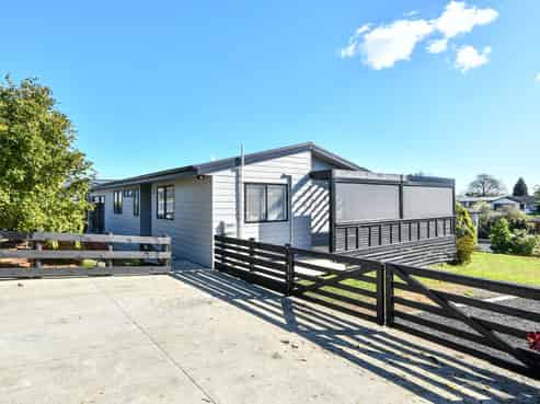 12 Mareretu Avenue, Patumahoe