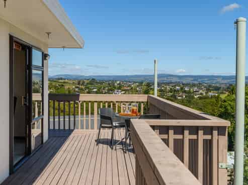 15 Philomel Crest, Welcome Bay
