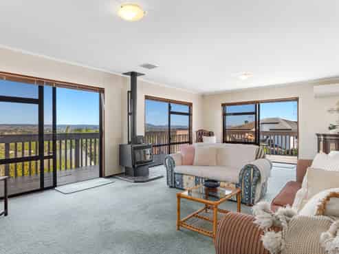 15 Philomel Crest, Welcome Bay