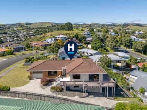 15 Philomel Crest, Welcome Bay