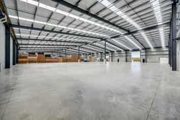 Brand New Warehouse in Irongate Industrial Area