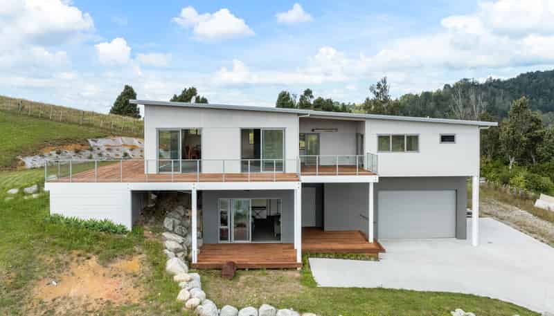 3 Rewarewa Rise, Whangamata