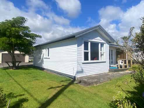 44 Disraeli Street, Westport