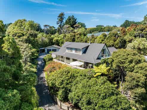33 Paremata Haywards Road, Pauatahanui