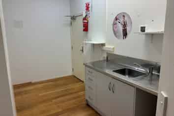 Prime retail or professional space- For Lease