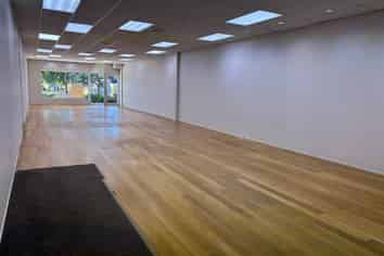 Prime retail or professional space- For Lease