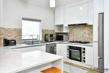 4225A Great North Road, Glendene