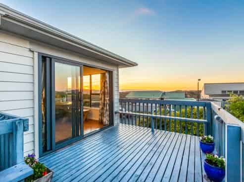 6 Ettrick Grove, Papakowhai