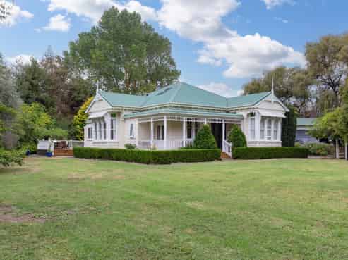 891 Glenbrook Road, Kingseat