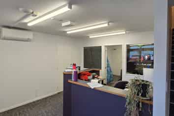 269sqm modern warehouse for lease – prime location