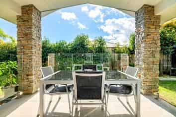 17 Sabine Drive, Richmond