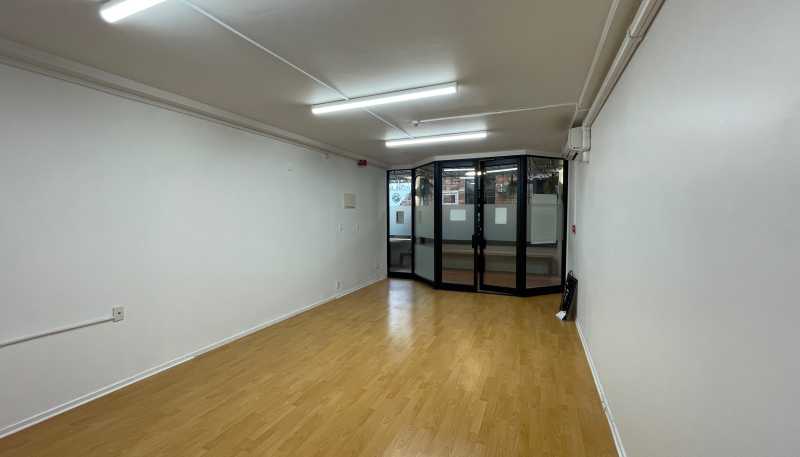 Shop 4/5-15 Victoria Road, Devonport