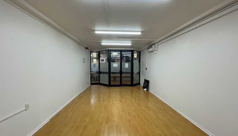 Shop 4/5-15 Victoria Road, Devonport