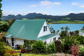 12 Moana Drive, Tanners Point