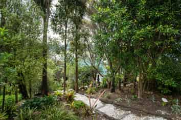 12 Moana Drive, Tanners Point