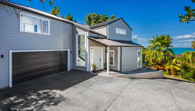 4/92 Churchill Road, Murrays Bay