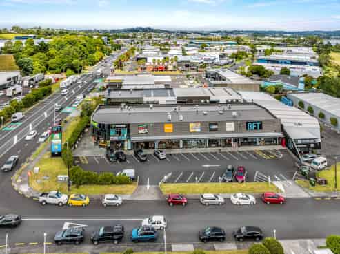 PRIME DUAL INVESTMENT OPPORTUNITY IN ROSEDALE
