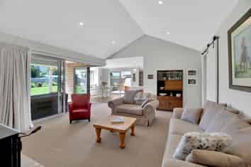 6 Hunter Lane, Amberley