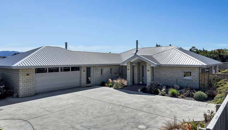 6 Hunter Lane, Amberley
