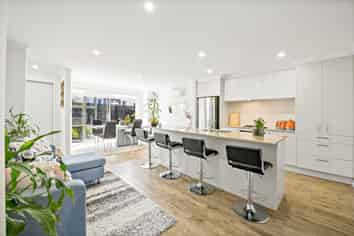 72 Karepiro Drive, Stanmore Bay