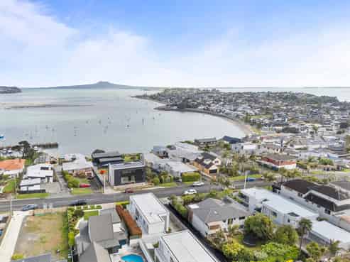38 Takutai Avenue, Bucklands Beach