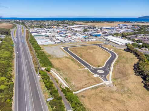 Exceptional industrial land parcels