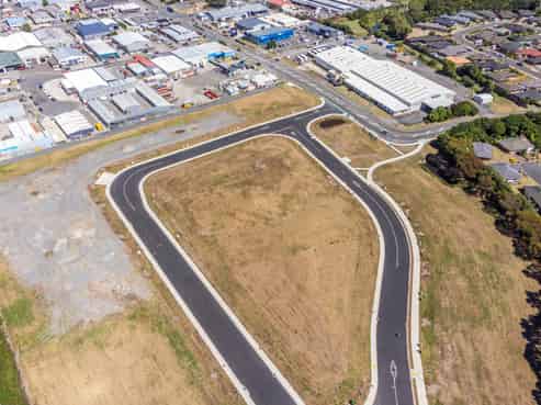 Exceptional industrial land parcels