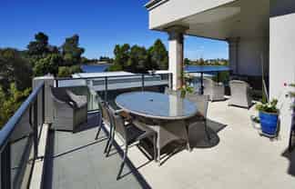 138 Lake Crescent, Hamilton Lake