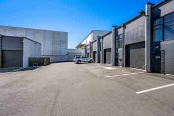 North facing 74sqm modern industrial