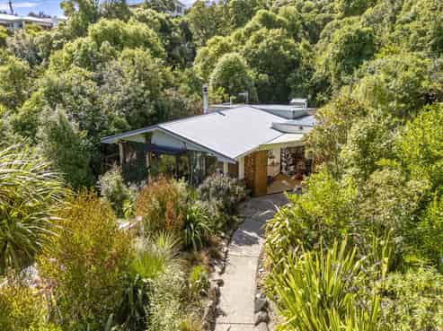 37 Porterfield Street, Macandrew Bay