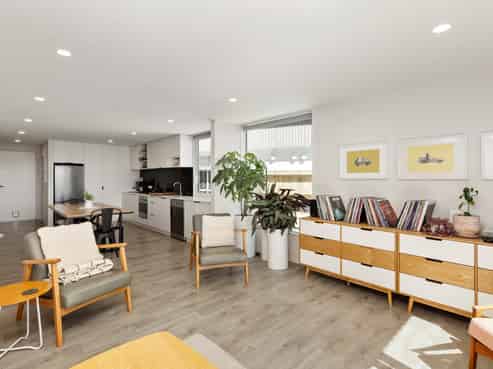 13/6 Bushland Grove, Paparangi