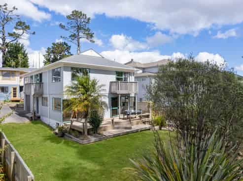 2/234 Sunset Road, Windsor Park