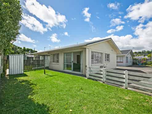 1/4 Herekawe Drive, Spotswood